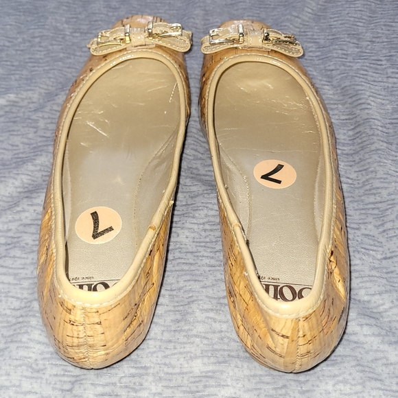 7M | Söfft | Bow-Buckle Cork Flats - Picture 6 of 9
